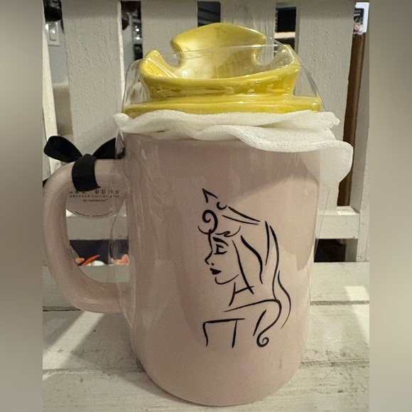 Disney Sleeping Beauty Pink Mug with Yellow Crown Lid - Picture 3 of 3